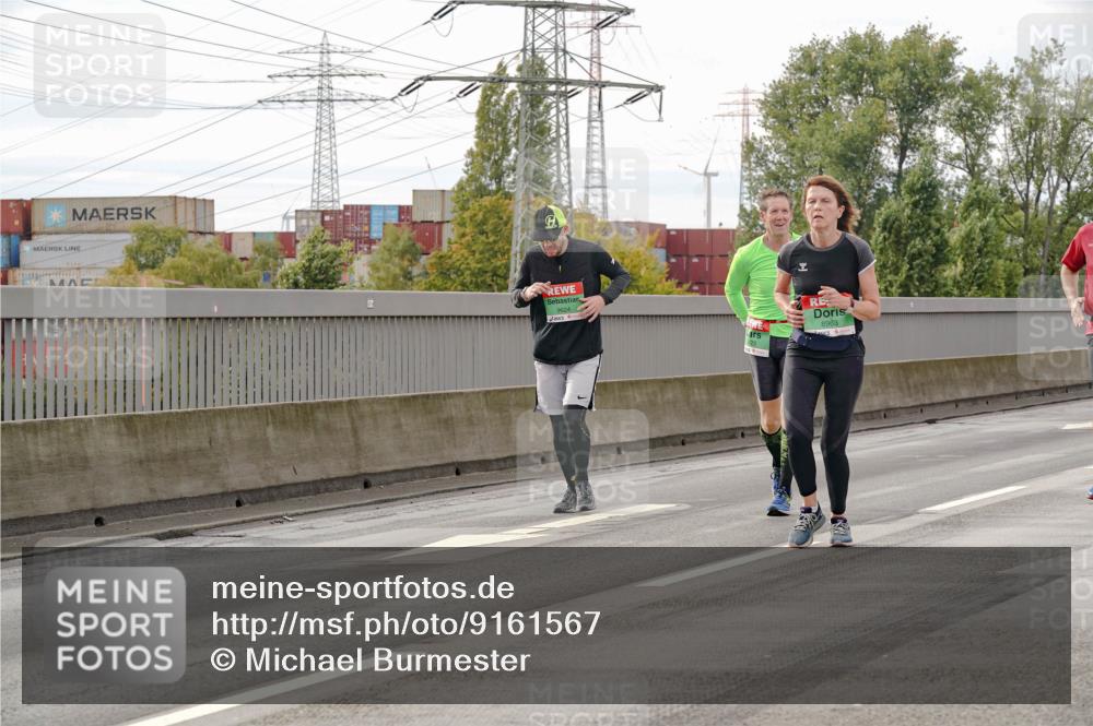 03.10.2025 - Köhlbrandbrückenlauf Michael Burmester http://msf.ph/oto/9161567 03.10.2025 16:00:29 Position 3 9624, 3, 1, 8963 meine-sportfotos.de