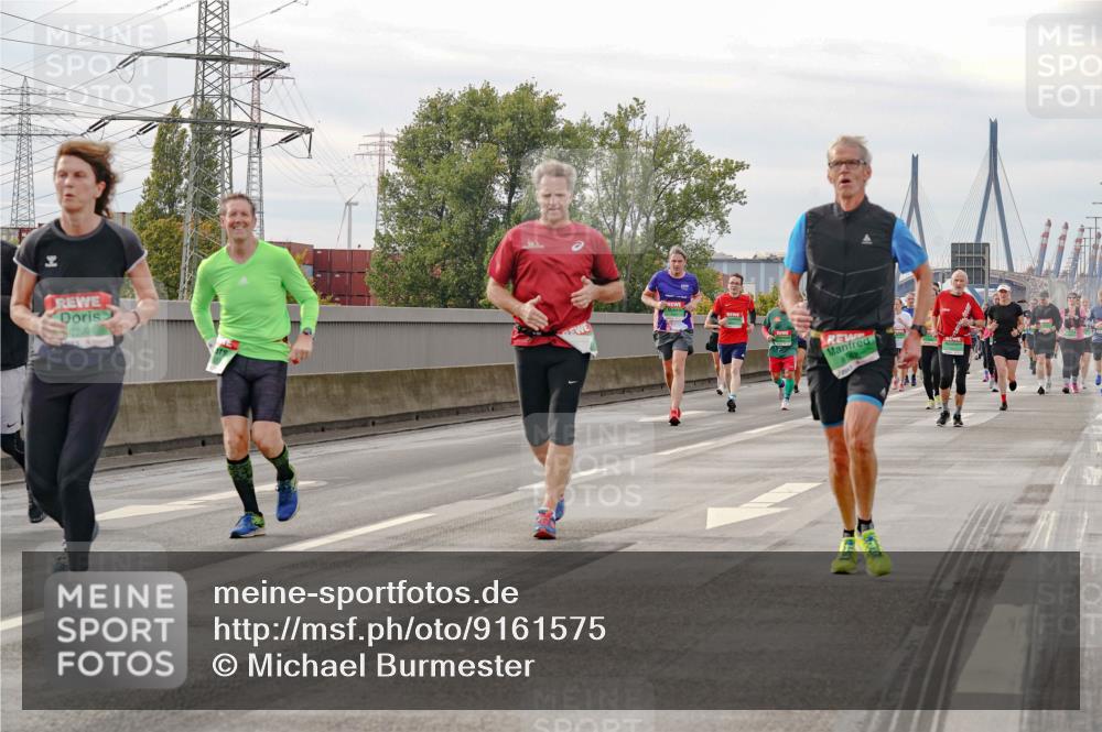 03.10.2025 - Köhlbrandbrückenlauf Michael Burmester http://msf.ph/oto/9161575 03.10.2025 16:00:31 Position 3 8963 meine-sportfotos.de