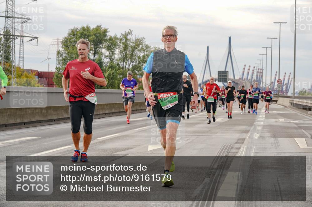 03.10.2025 - Köhlbrandbrückenlauf Michael Burmester http://msf.ph/oto/9161579 03.10.2025 16:00:32 Position 3 8167 meine-sportfotos.de