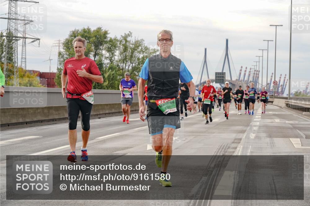 03.10.2025 - Köhlbrandbrückenlauf Michael Burmester http://msf.ph/oto/9161580 03.10.2025 16:00:32 Position 3 8167 meine-sportfotos.de