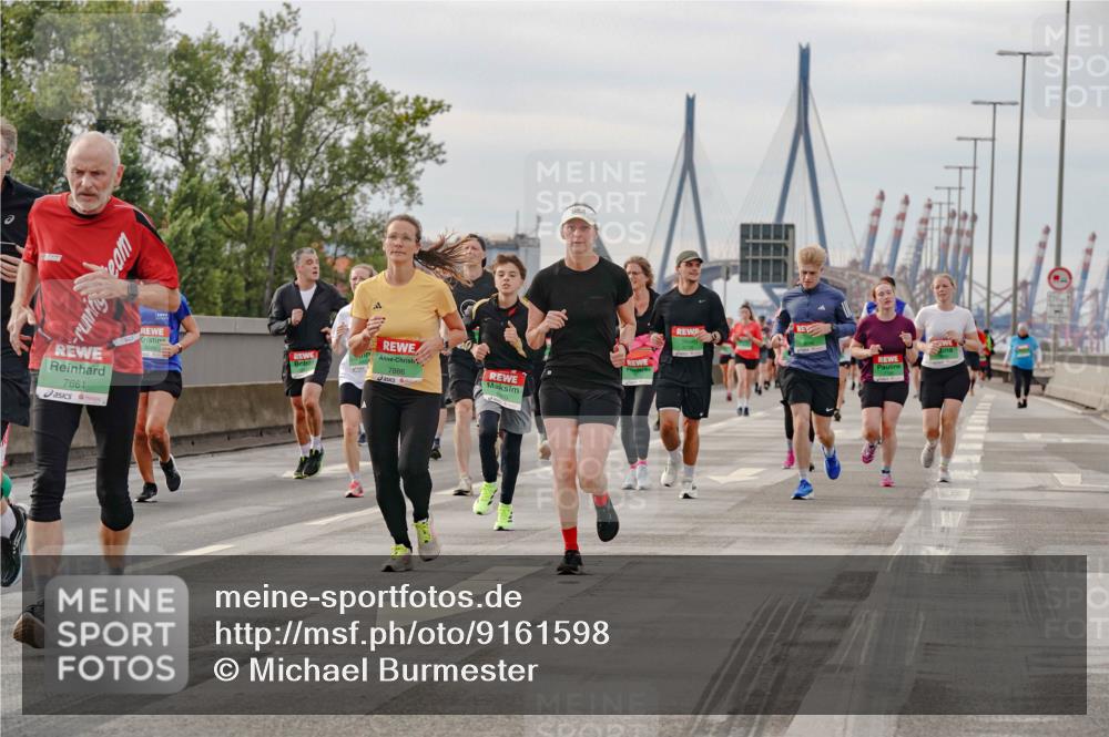 03.10.2025 - Köhlbrandbrückenlauf Michael Burmester http://msf.ph/oto/9161598 03.10.2025 16:00:39 Position 3 7661, 7886 meine-sportfotos.de
