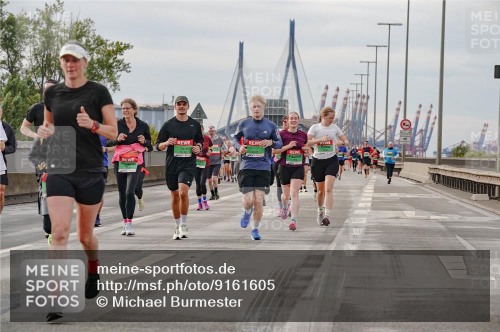 03.10.2025 - Köhlbrandbrückenlauf Michael Burmester http://msf.ph/oto/9161605 03.10.2025 16:00:41 Position 3 12 meine-sportfotos.de