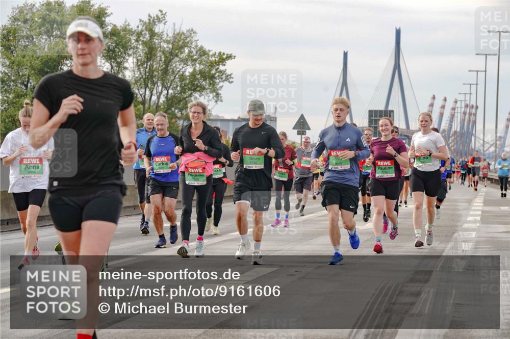 03.10.2025 - Köhlbrandbrückenlauf Michael Burmester http://msf.ph/oto/9161606 03.10.2025 16:00:42 Position 3 8408, 9735, 7635 meine-sportfotos.de