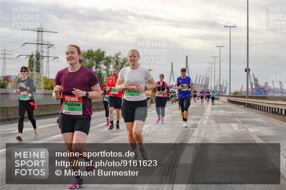 03.10.2025 - Köhlbrandbrückenlauf Michael Burmester http://msf.ph/oto/9161623 03.10.2025 16:00:49 Position 3 7786, 7660 meine-sportfotos.de