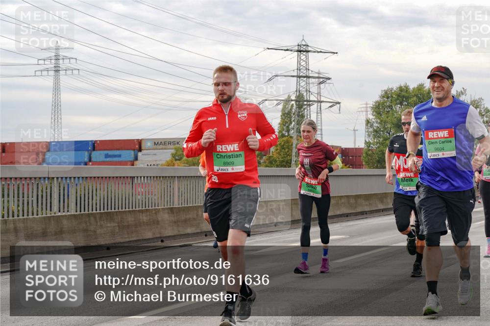 03.10.2025 - Köhlbrandbrückenlauf Michael Burmester http://msf.ph/oto/9161636 03.10.2025 16:00:52 Position 3 8909, 28, 7157, 9604 meine-sportfotos.de