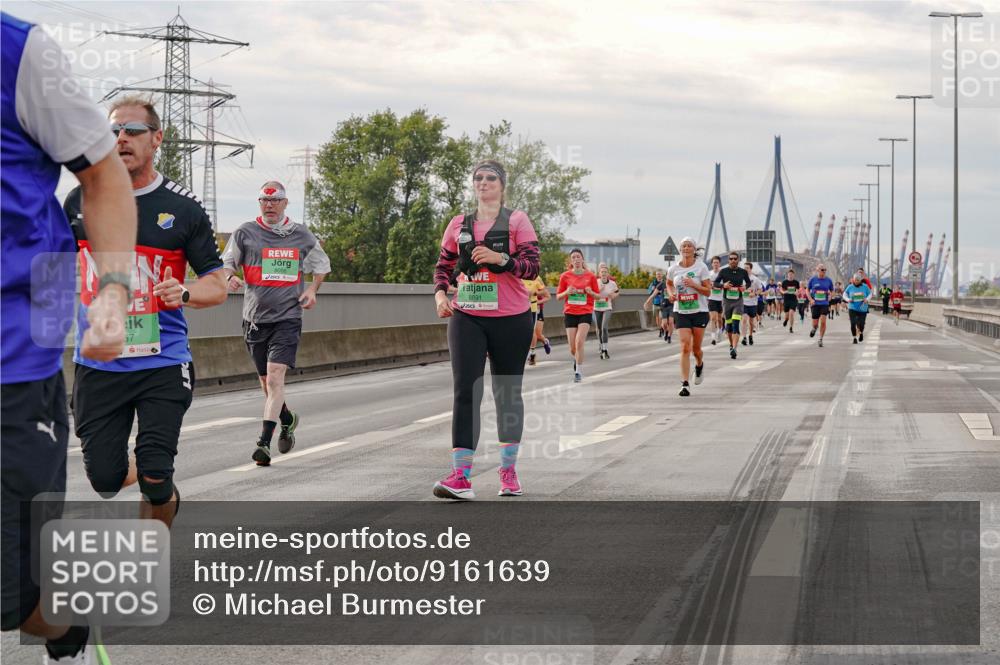 03.10.2025 - Köhlbrandbrückenlauf Michael Burmester http://msf.ph/oto/9161639 03.10.2025 16:00:53 Position 3 57 meine-sportfotos.de