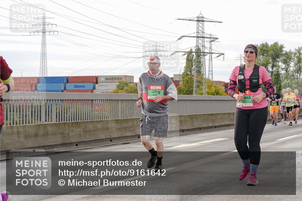 03.10.2025 - Köhlbrandbrückenlauf Michael Burmester http://msf.ph/oto/9161642 03.10.2025 16:00:55 Position 3 806, 8891 meine-sportfotos.de