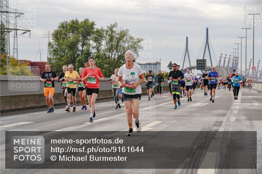 03.10.2025 - Köhlbrandbrückenlauf Michael Burmester http://msf.ph/oto/9161644 03.10.2025 16:00:57 Position 3 8269 meine-sportfotos.de