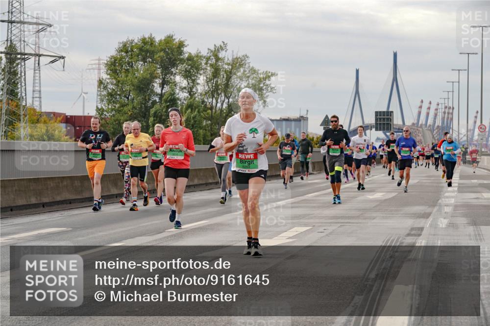 03.10.2025 - Köhlbrandbrückenlauf Michael Burmester http://msf.ph/oto/9161645 03.10.2025 16:00:57 Position 3 8269 meine-sportfotos.de