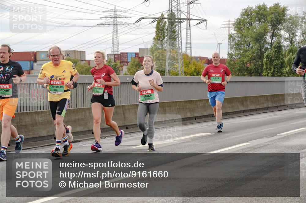 03.10.2025 - Köhlbrandbrückenlauf Michael Burmester http://msf.ph/oto/9161660 03.10.2025 16:01:02 Position 3 9520, 9371, 7893, 8700, 7717 meine-sportfotos.de