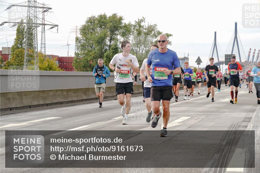 03.10.2025 - Köhlbrandbrückenlauf Michael Burmester http://msf.ph/oto/9161673 03.10.2025 16:01:06 Position 3 9167, 9193 meine-sportfotos.de