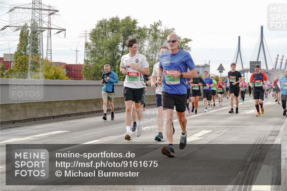 03.10.2025 - Köhlbrandbrückenlauf Michael Burmester http://msf.ph/oto/9161675 03.10.2025 16:01:06 Position 3 9167, 9193 meine-sportfotos.de
