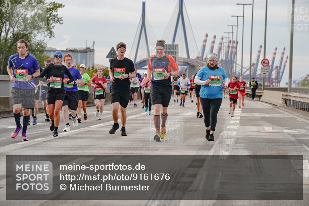 03.10.2025 - Köhlbrandbrückenlauf Michael Burmester http://msf.ph/oto/9161676 03.10.2025 16:01:07 Position 3 743, 121 meine-sportfotos.de