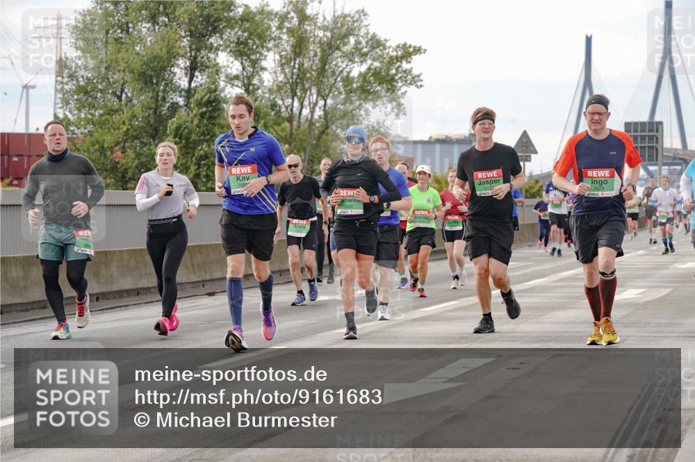 03.10.2025 - Köhlbrandbrückenlauf Michael Burmester http://msf.ph/oto/9161683 03.10.2025 16:01:09 Position 3 6, 743, 7492, 913, 7828 meine-sportfotos.de
