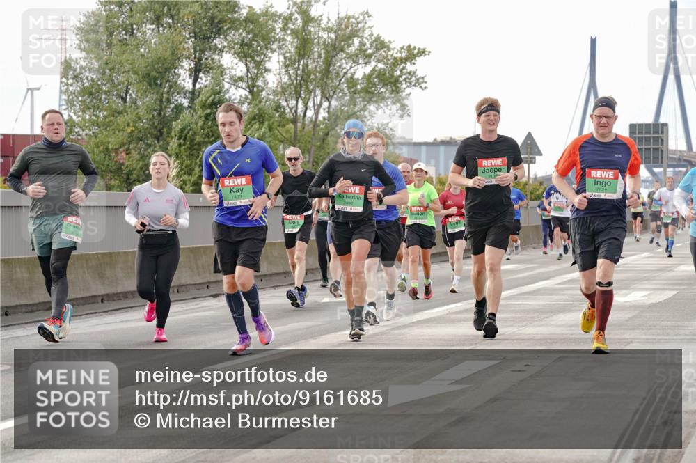 03.10.2025 - Köhlbrandbrückenlauf Michael Burmester http://msf.ph/oto/9161685 03.10.2025 16:01:09 Position 3 7433, 7492, 7828 meine-sportfotos.de