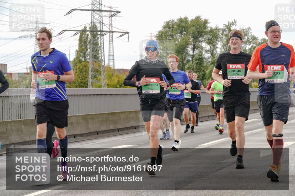 03.10.2025 - Köhlbrandbrückenlauf Michael Burmester http://msf.ph/oto/9161697 03.10.2025 16:01:13 Position 3 7433, 7492, 7325, 9136, 7828 meine-sportfotos.de
