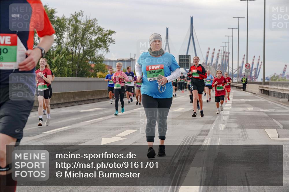 03.10.2025 - Köhlbrandbrückenlauf Michael Burmester http://msf.ph/oto/9161701 03.10.2025 16:01:15 Position 3 8, 8443 meine-sportfotos.de