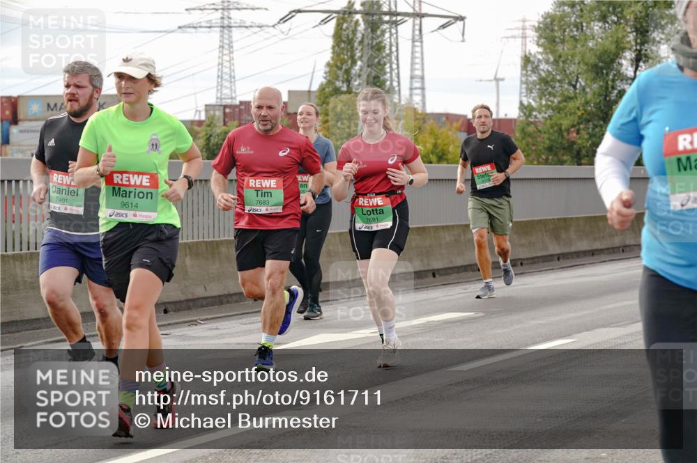 03.10.2025 - Köhlbrandbrückenlauf Michael Burmester http://msf.ph/oto/9161711 03.10.2025 16:01:18 Position 3 7401, 9614, 7683, 7681 meine-sportfotos.de