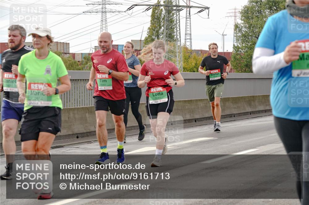03.10.2025 - Köhlbrandbrückenlauf Michael Burmester http://msf.ph/oto/9161713 03.10.2025 16:01:19 Position 3 111, 1401, 9614, 7683, 7681 meine-sportfotos.de