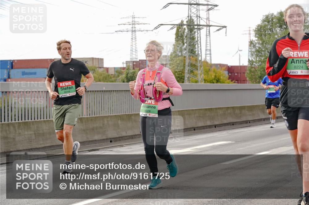 03.10.2025 - Köhlbrandbrückenlauf Michael Burmester http://msf.ph/oto/9161725 03.10.2025 16:01:22 Position 3 8018, 8028, 8224 meine-sportfotos.de