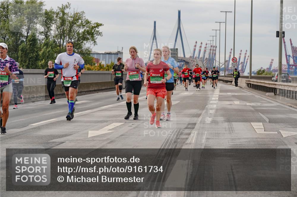 03.10.2025 - Köhlbrandbrückenlauf Michael Burmester http://msf.ph/oto/9161734 03.10.2025 16:01:26 Position 3 642, 7938 meine-sportfotos.de