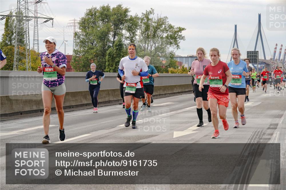 03.10.2025 - Köhlbrandbrückenlauf Michael Burmester http://msf.ph/oto/9161735 03.10.2025 16:01:26 Position 3 9642, 7864, 7792, 21, 7938 meine-sportfotos.de