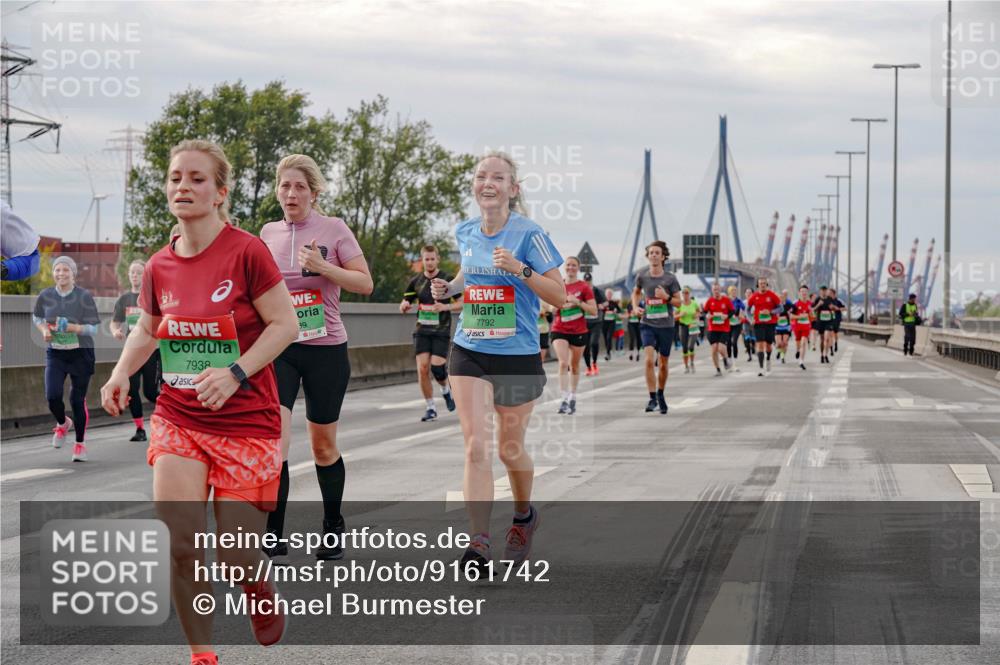 03.10.2025 - Köhlbrandbrückenlauf Michael Burmester http://msf.ph/oto/9161742 03.10.2025 16:01:29 Position 3 7938, 39, 7792 meine-sportfotos.de