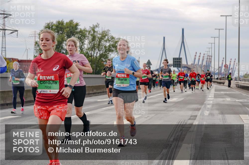 03.10.2025 - Köhlbrandbrückenlauf Michael Burmester http://msf.ph/oto/9161743 03.10.2025 16:01:29 Position 3 7938, 7792 meine-sportfotos.de