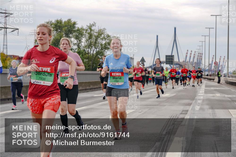03.10.2025 - Köhlbrandbrückenlauf Michael Burmester http://msf.ph/oto/9161744 03.10.2025 16:01:29 Position 3 7938, 7792 meine-sportfotos.de