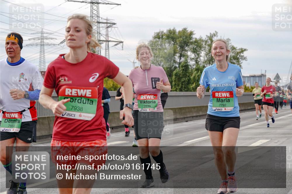 03.10.2025 - Köhlbrandbrückenlauf Michael Burmester http://msf.ph/oto/9161745 03.10.2025 16:01:30 Position 3 7864, 7938, 7639, 7792 meine-sportfotos.de
