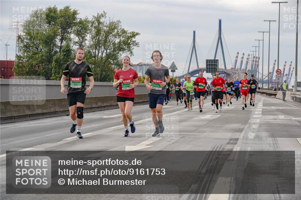 03.10.2025 - Köhlbrandbrückenlauf Michael Burmester http://msf.ph/oto/9161753 03.10.2025 16:01:33 Position 3  meine-sportfotos.de