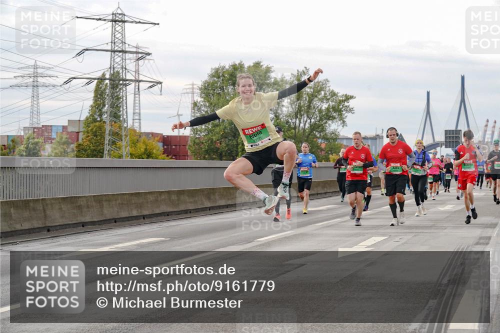 03.10.2025 - Köhlbrandbrückenlauf Michael Burmester http://msf.ph/oto/9161779 03.10.2025 16:01:40 Position 3 7758 meine-sportfotos.de