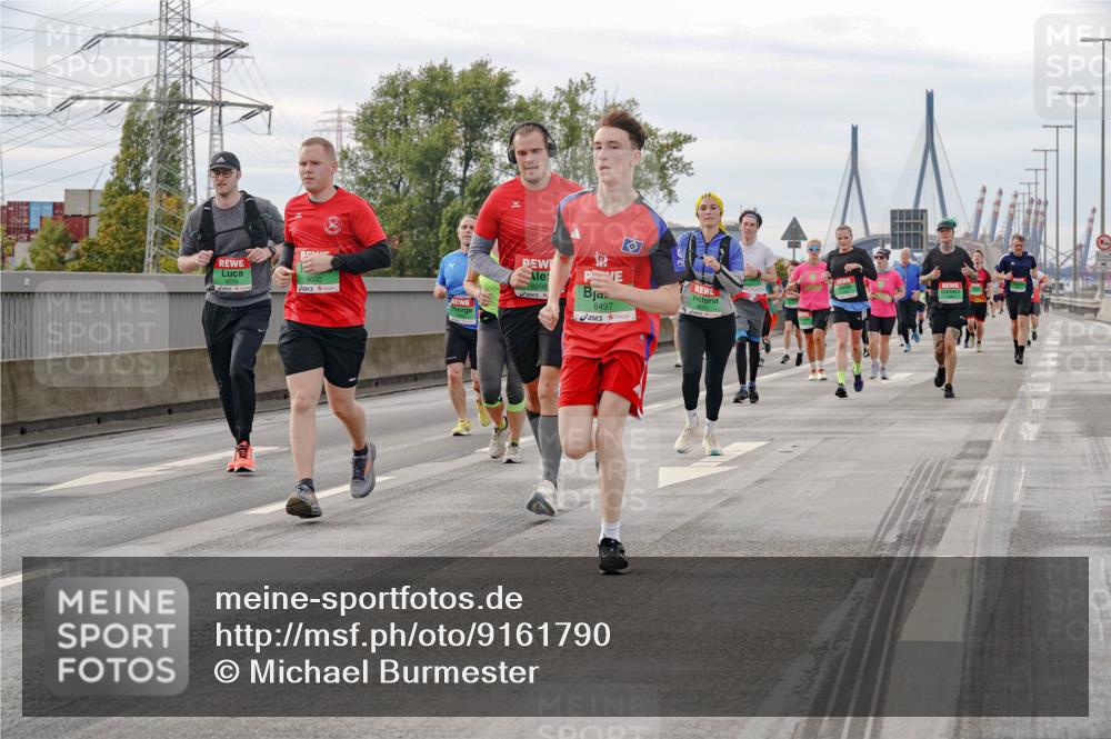 03.10.2025 - Köhlbrandbrückenlauf Michael Burmester http://msf.ph/oto/9161790 03.10.2025 16:01:44 Position 3 8497 meine-sportfotos.de
