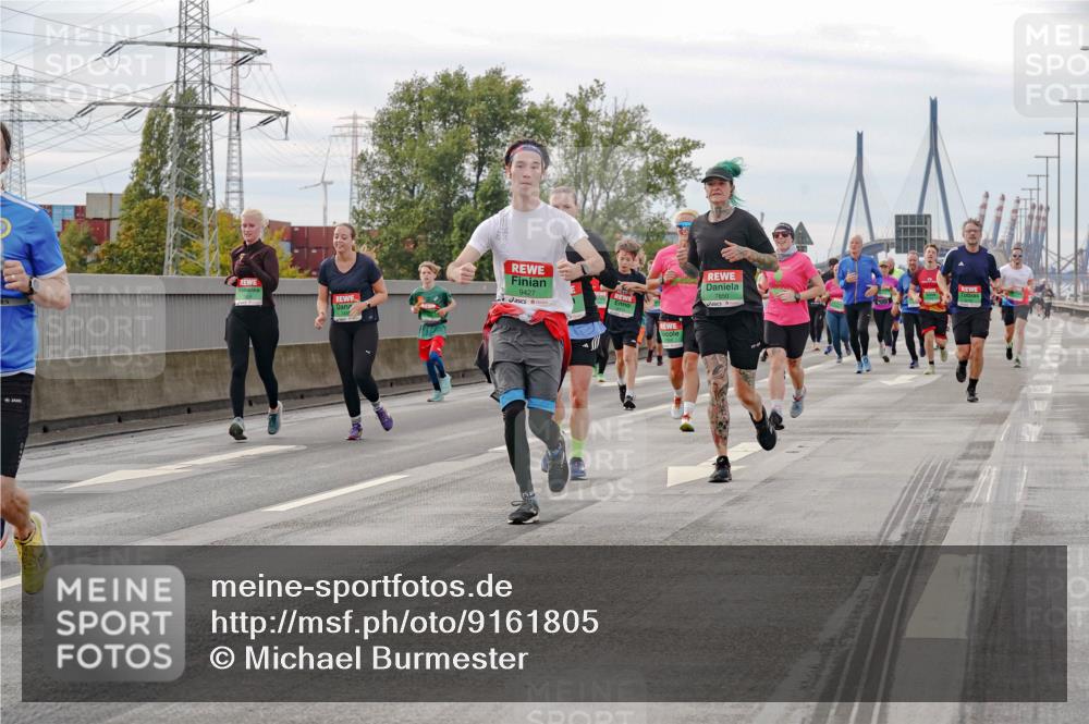 03.10.2025 - Köhlbrandbrückenlauf Michael Burmester http://msf.ph/oto/9161805 03.10.2025 16:01:48 Position 3 9427, 7850 meine-sportfotos.de