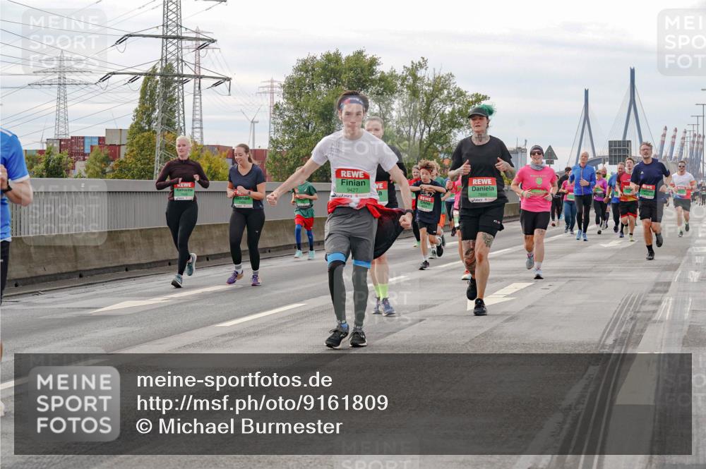 03.10.2025 - Köhlbrandbrückenlauf Michael Burmester http://msf.ph/oto/9161809 03.10.2025 16:01:49 Position 3 9427, 7850 meine-sportfotos.de