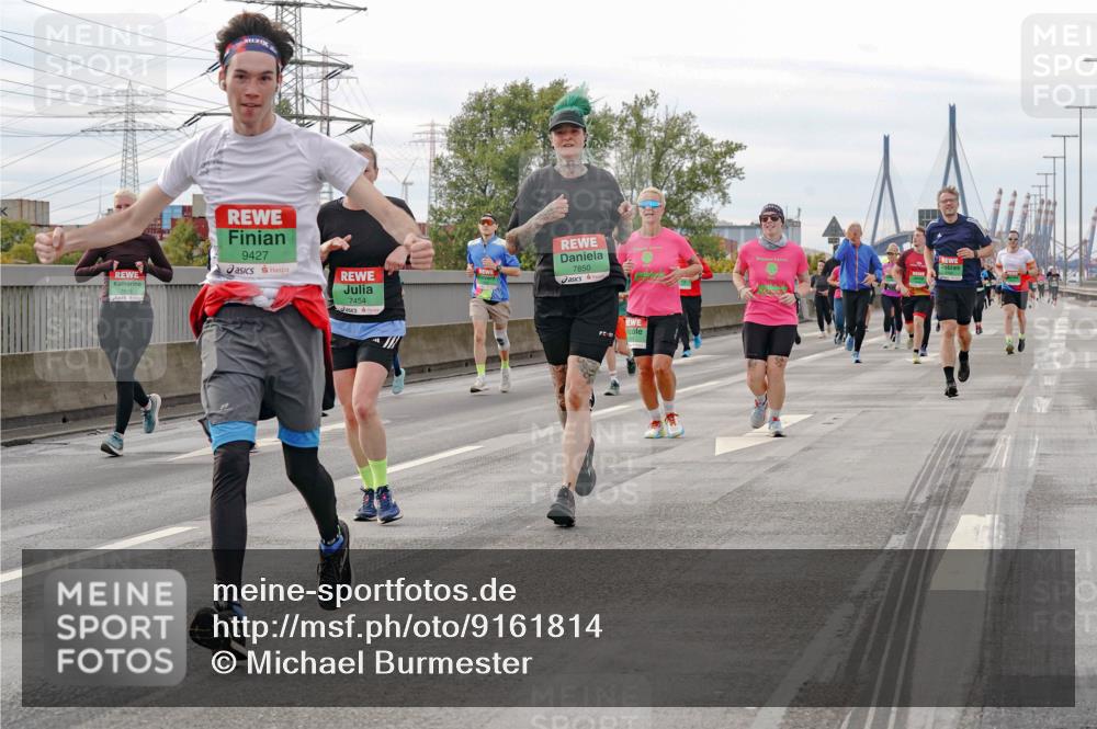 03.10.2025 - Köhlbrandbrückenlauf Michael Burmester http://msf.ph/oto/9161814 03.10.2025 16:01:50 Position 3 9427, 7454, 7850 meine-sportfotos.de