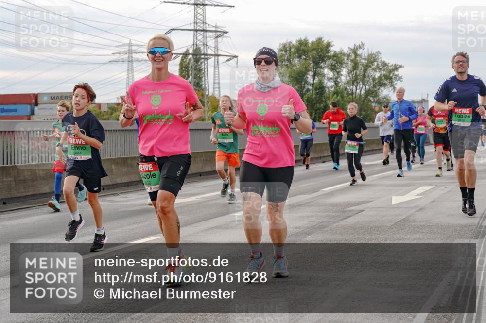 03.10.2025 - Köhlbrandbrückenlauf Michael Burmester http://msf.ph/oto/9161828 03.10.2025 16:01:54 Position 3 8459, 356, 9162 meine-sportfotos.de