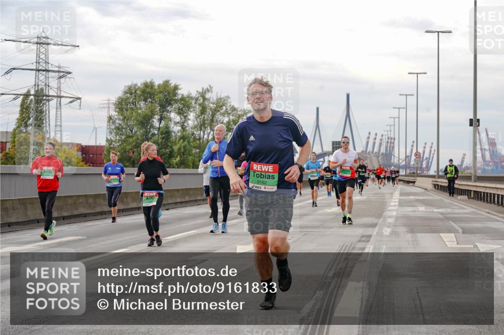 03.10.2025 - Köhlbrandbrückenlauf Michael Burmester http://msf.ph/oto/9161833 03.10.2025 16:01:55 Position 3 9162 meine-sportfotos.de