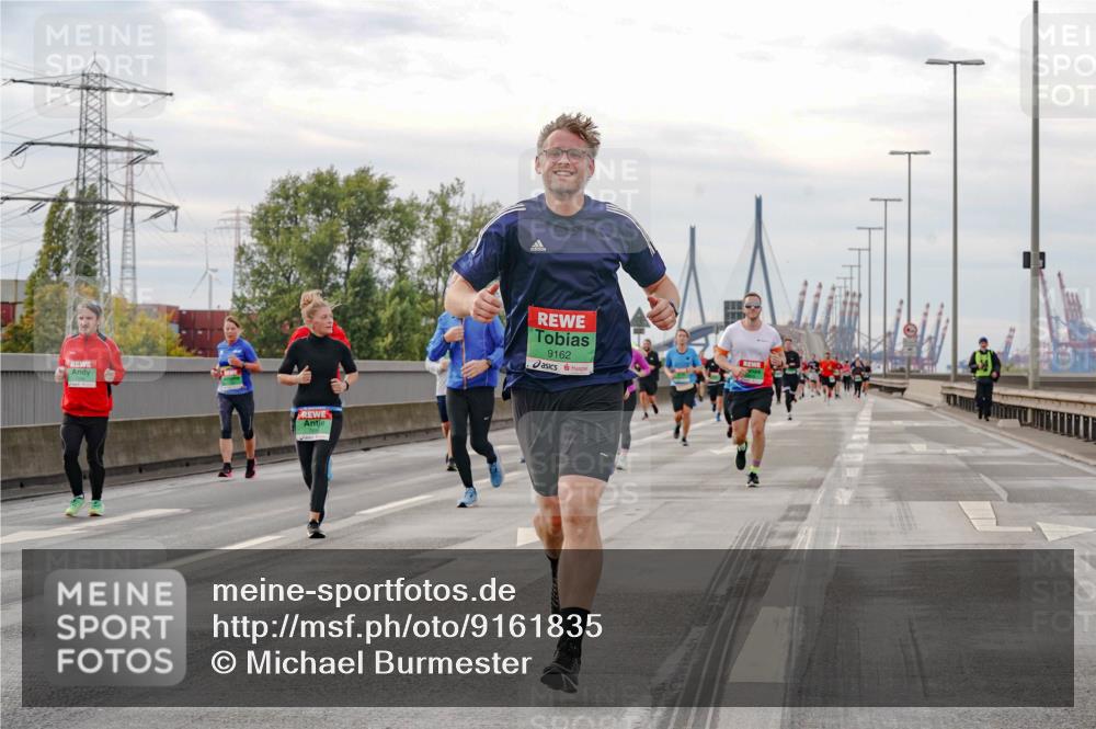 03.10.2025 - Köhlbrandbrückenlauf Michael Burmester http://msf.ph/oto/9161835 03.10.2025 16:01:55 Position 3 9162 meine-sportfotos.de