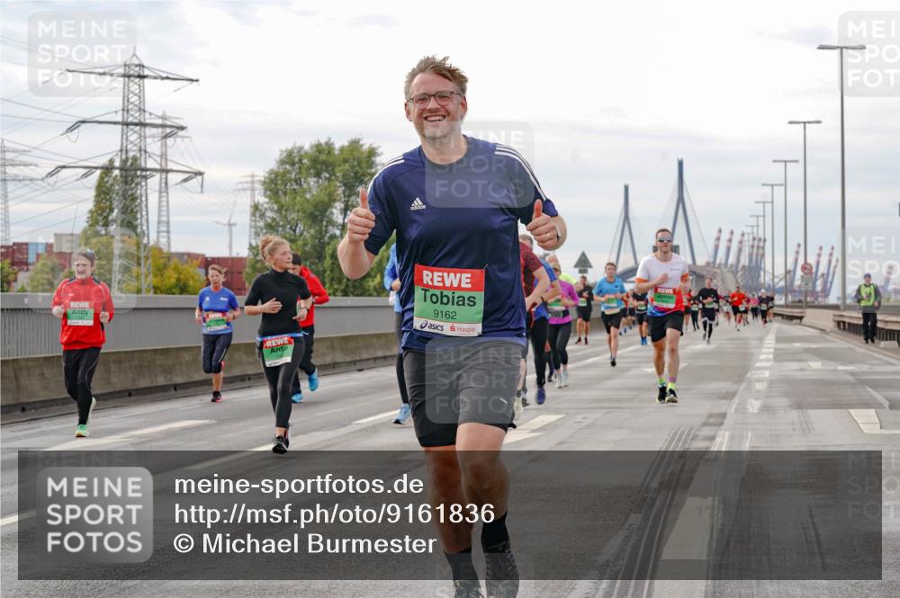 03.10.2025 - Köhlbrandbrückenlauf Michael Burmester http://msf.ph/oto/9161836 03.10.2025 16:01:56 Position 3 9162 meine-sportfotos.de