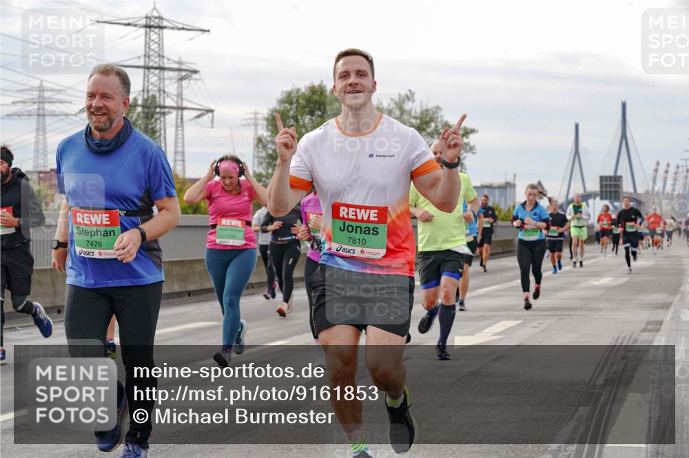 03.10.2025 - Köhlbrandbrückenlauf Michael Burmester http://msf.ph/oto/9161853 03.10.2025 16:02:01 Position 3 7478, 7264, 7810 meine-sportfotos.de