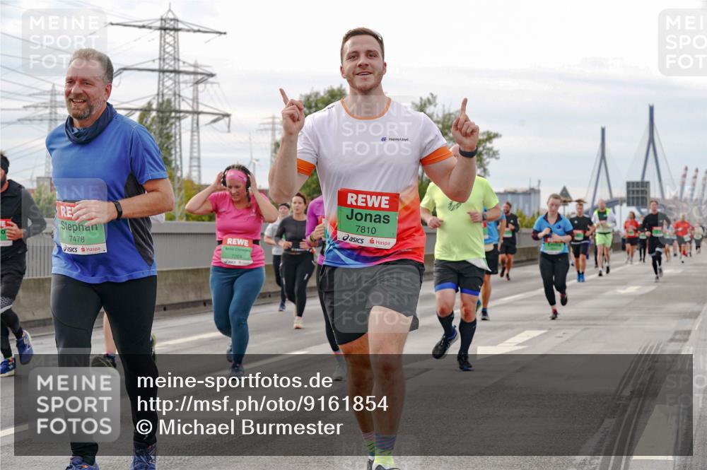 03.10.2025 - Köhlbrandbrückenlauf Michael Burmester http://msf.ph/oto/9161854 03.10.2025 16:02:01 Position 3 7478, 7264, 7810 meine-sportfotos.de