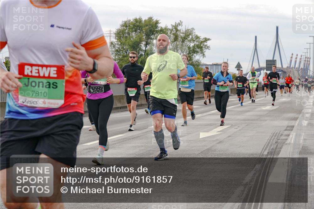 03.10.2025 - Köhlbrandbrückenlauf Michael Burmester http://msf.ph/oto/9161857 03.10.2025 16:02:02 Position 3 7810 meine-sportfotos.de