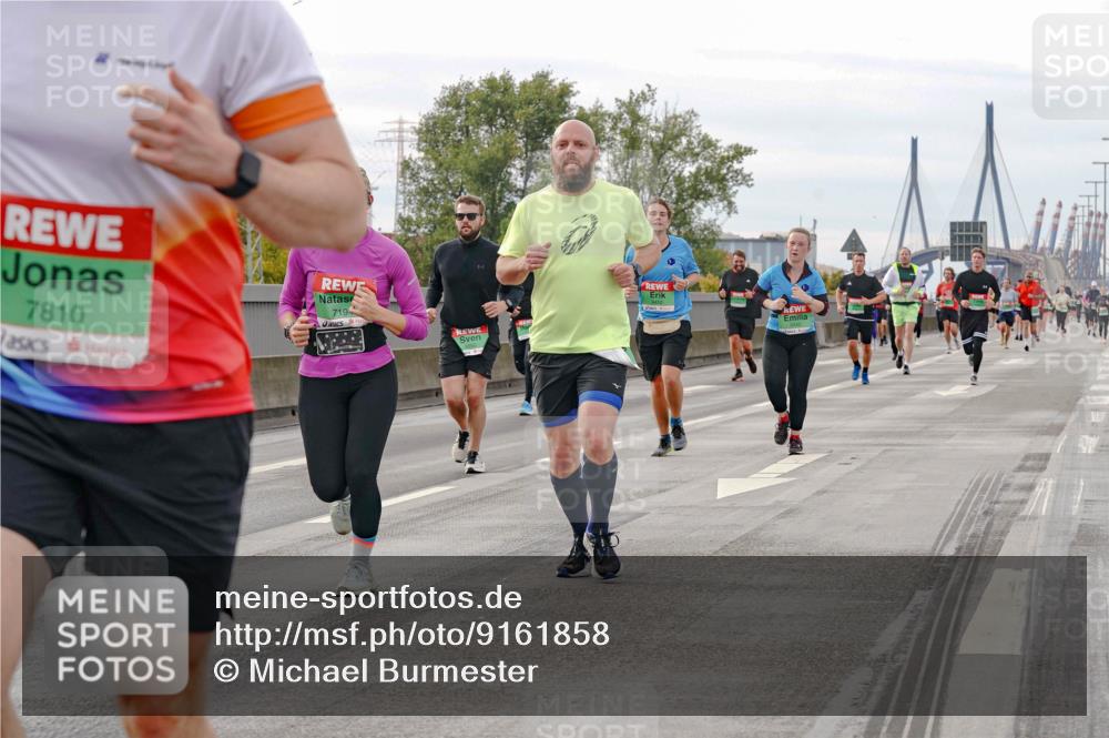 03.10.2025 - Köhlbrandbrückenlauf Michael Burmester http://msf.ph/oto/9161858 03.10.2025 16:02:02 Position 3 7810, 719 meine-sportfotos.de
