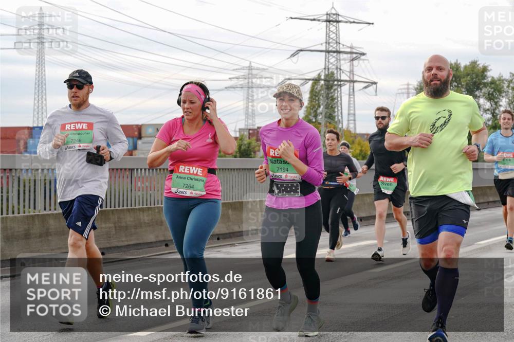 03.10.2025 - Köhlbrandbrückenlauf Michael Burmester http://msf.ph/oto/9161861 03.10.2025 16:02:03 Position 3 7246, 7264, 7194, 050 meine-sportfotos.de