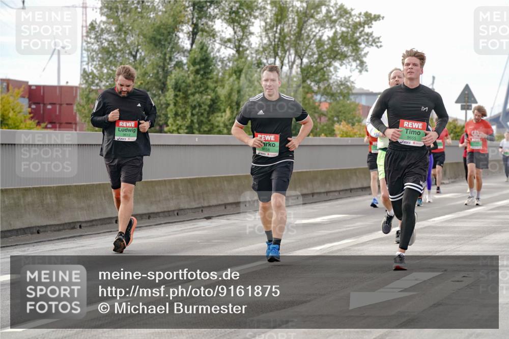 03.10.2025 - Köhlbrandbrückenlauf Michael Burmester http://msf.ph/oto/9161875 03.10.2025 16:02:09 Position 3 9612, 9158, 9655 meine-sportfotos.de