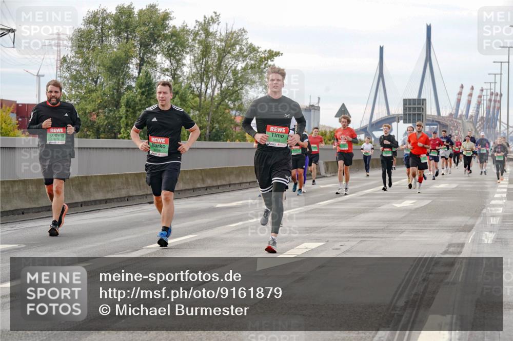 03.10.2025 - Köhlbrandbrückenlauf Michael Burmester http://msf.ph/oto/9161879 03.10.2025 16:02:09 Position 3 9158, 9655 meine-sportfotos.de