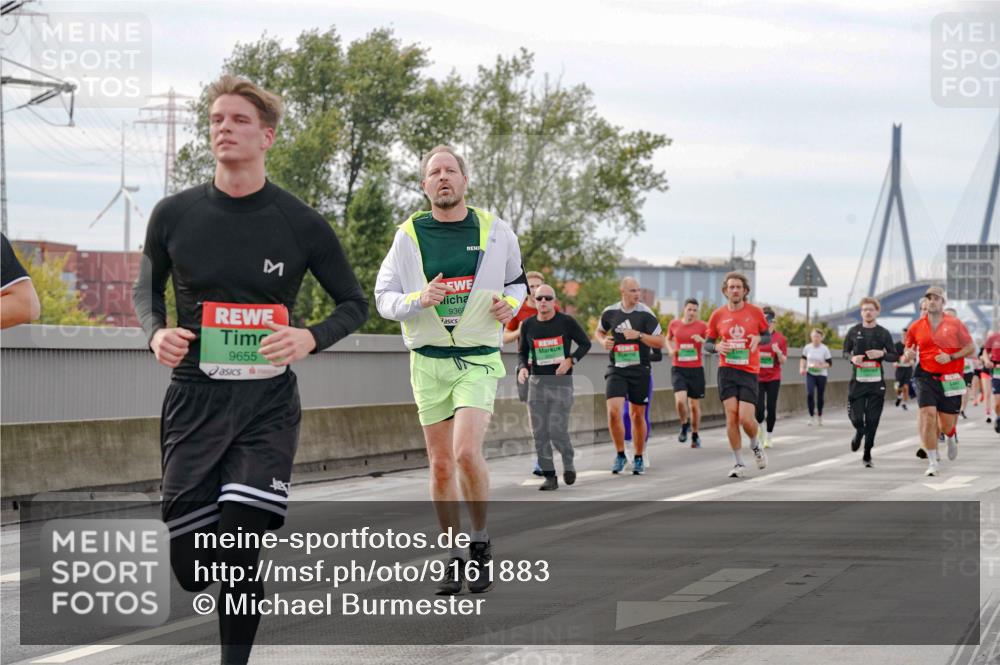 03.10.2025 - Köhlbrandbrückenlauf Michael Burmester http://msf.ph/oto/9161883 03.10.2025 16:02:12 Position 3 936, 9655 meine-sportfotos.de