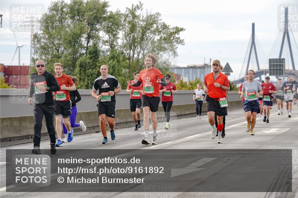03.10.2025 - Köhlbrandbrückenlauf Michael Burmester http://msf.ph/oto/9161892 03.10.2025 16:02:16 Position 3 9608 meine-sportfotos.de