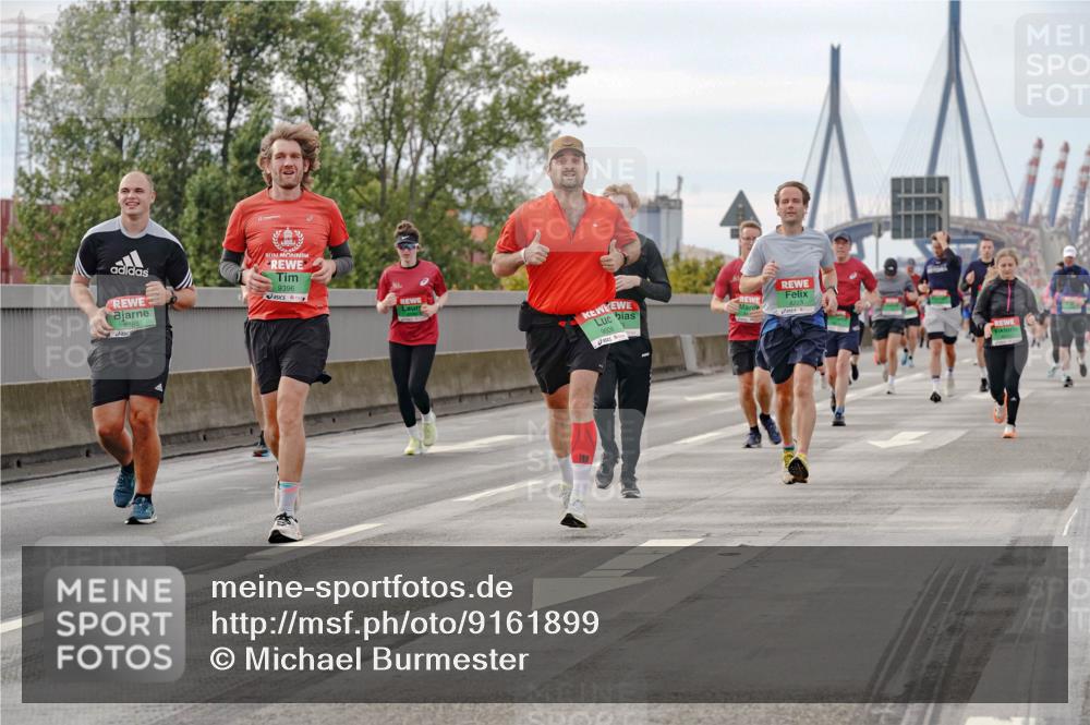 03.10.2025 - Köhlbrandbrückenlauf Michael Burmester http://msf.ph/oto/9161899 03.10.2025 16:02:18 Position 3 9396, 8885, 9608 meine-sportfotos.de